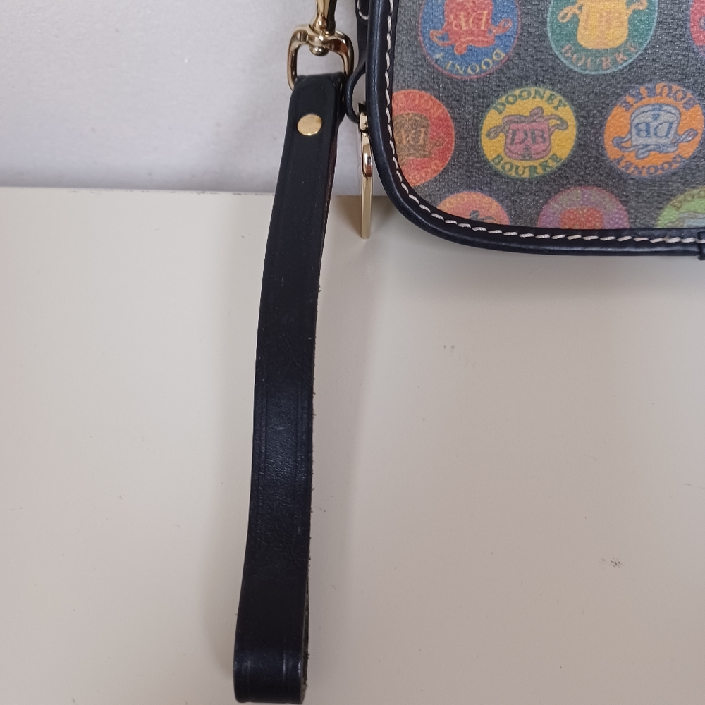 Vintage DOONEY & BOURKE wristlet w Heart Charm Hang Tag - Picture 8 of 11